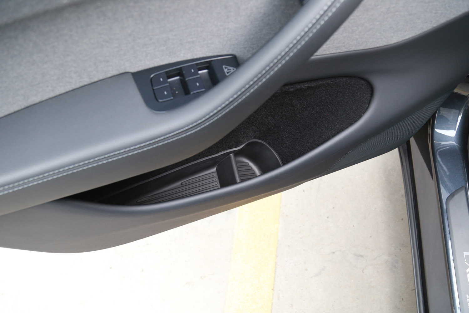 Insatser till dörrfacken - Tesla Model Y Juniper - Bild 2