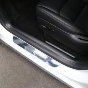 Alternative view of Instegsskydd - 4-delar - Tesla Model Y