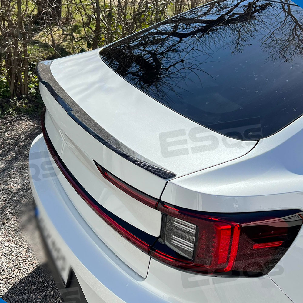 Kolfibervinge Polestar 2